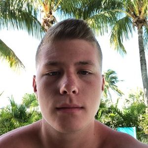 Meet your Posher, Tyler